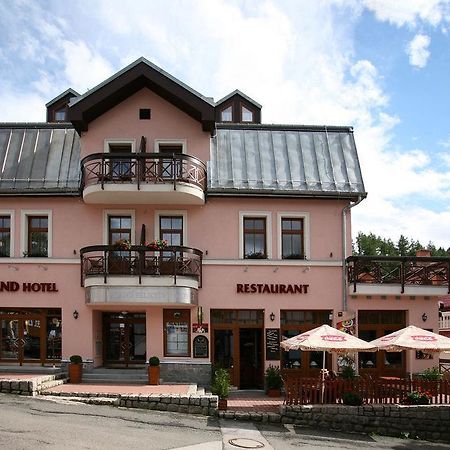 格兰德酒店 Špindlerŭv Mlýn 外观 照片